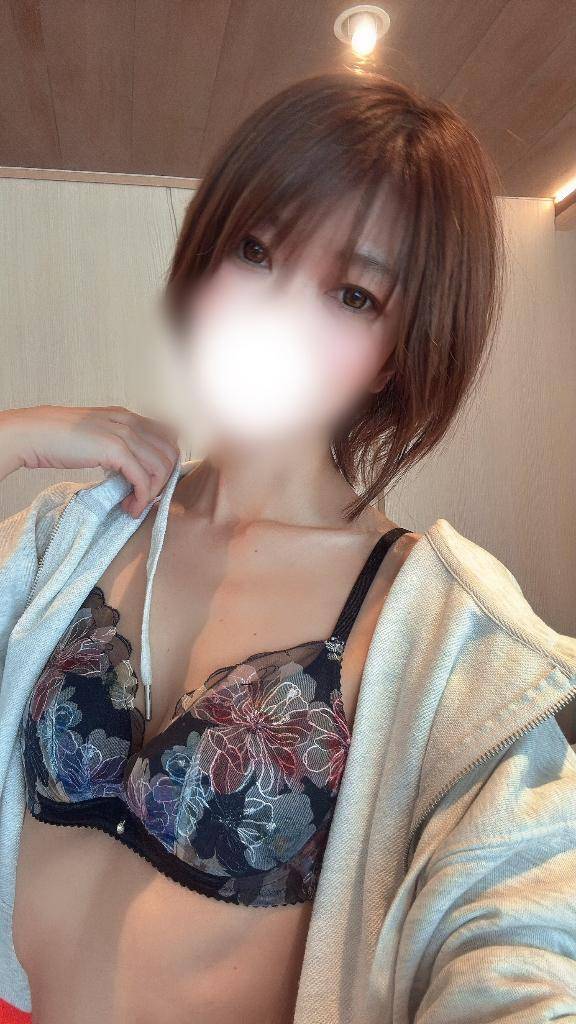 みさ