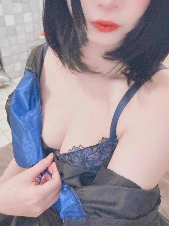 胸飛び込んできてよ…////