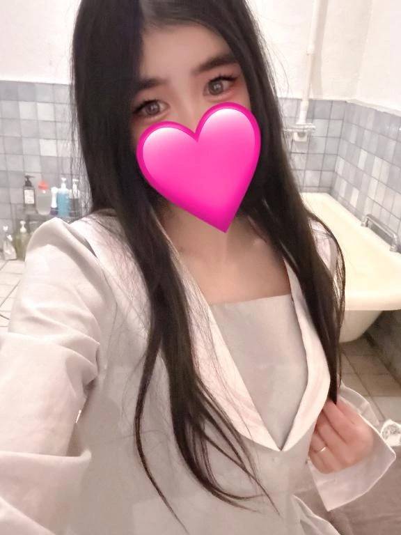 セーラー服で出勤しちゃった日💙