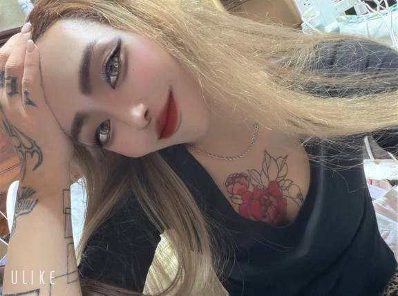 初めましてー🤍🤍🤍