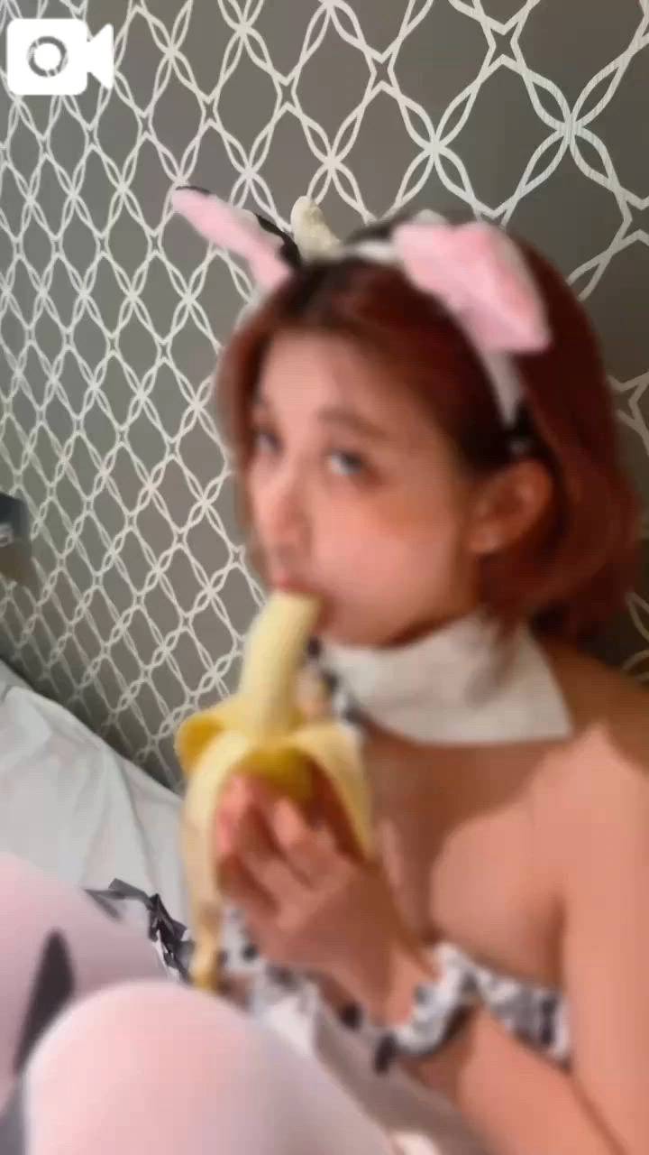 その目線って…