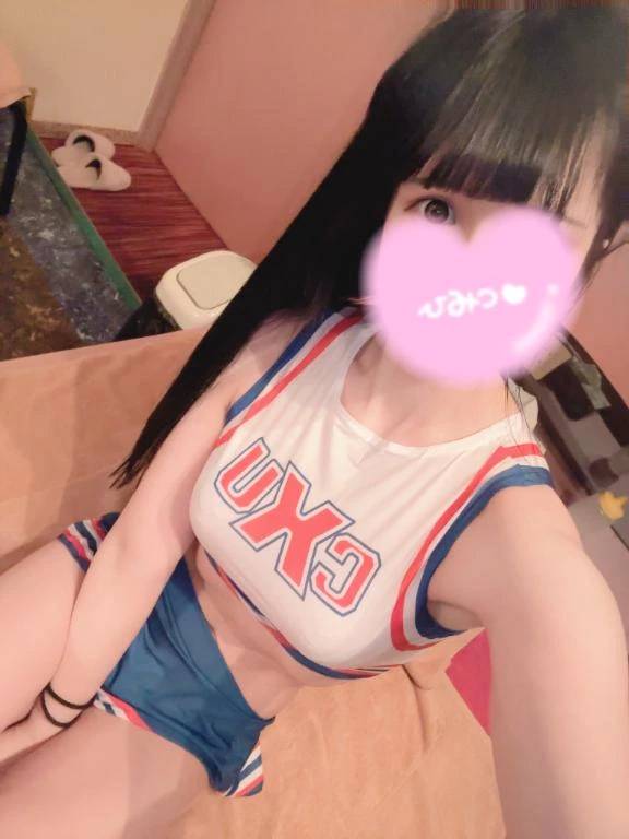 情熱的な口付け👄