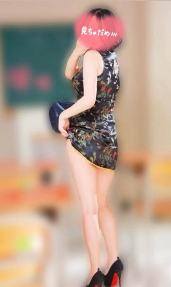 なーにしてるのっ👀