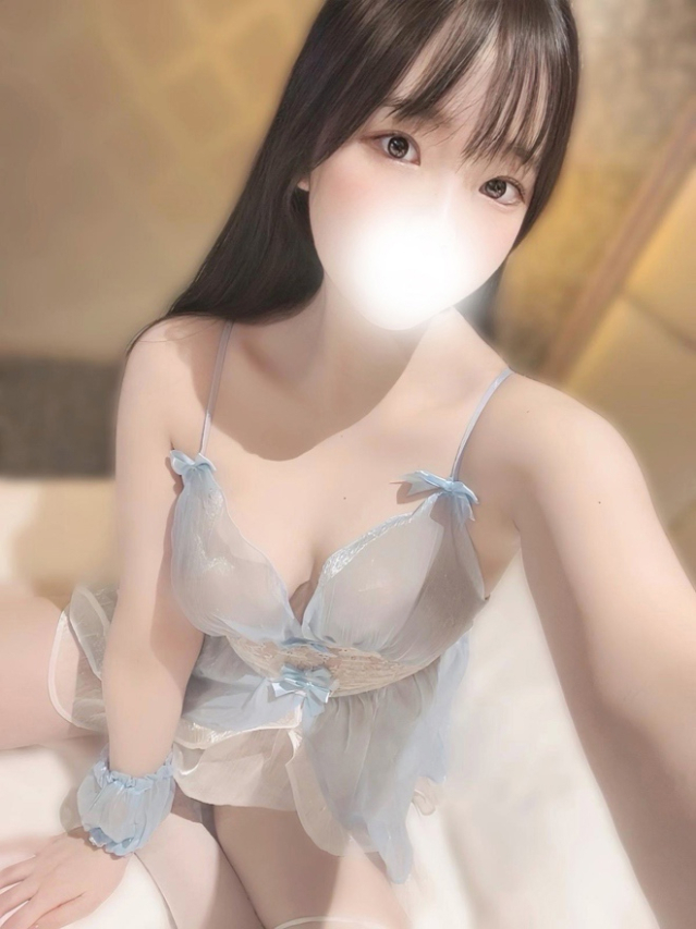 こと【 ドエロいF乳の元看護師】（ブレイク）