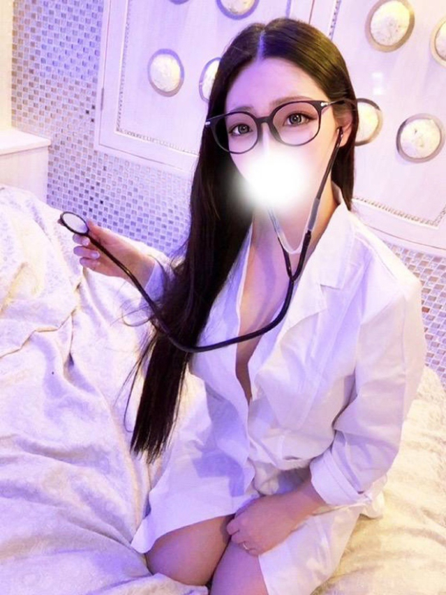 びび【孔雀のような華やかさ】（ブレイク）