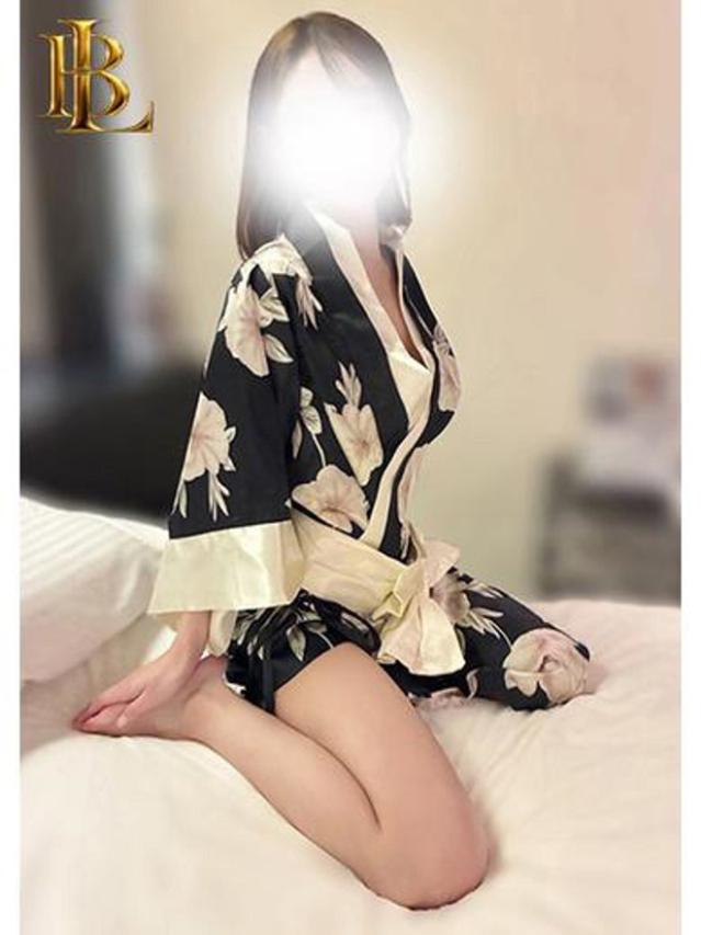 める【美巨乳ロリな広島っ娘】（ブレイク）