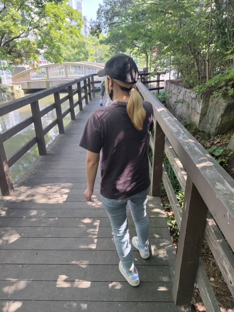 "岡山レンタル彼女高齢者障害者の方もお気軽呼んでください2025年も素敵なデートお待ちしていますスレンダー美人の吉田さん" を YouTube で見る