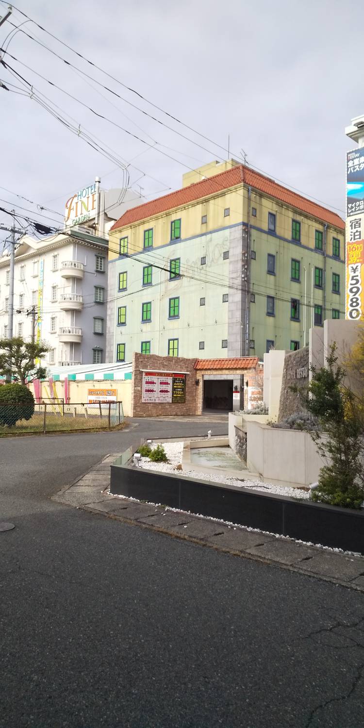 "これ絶対美味しい禧の助商店　たい焼き" を YouTube で見る