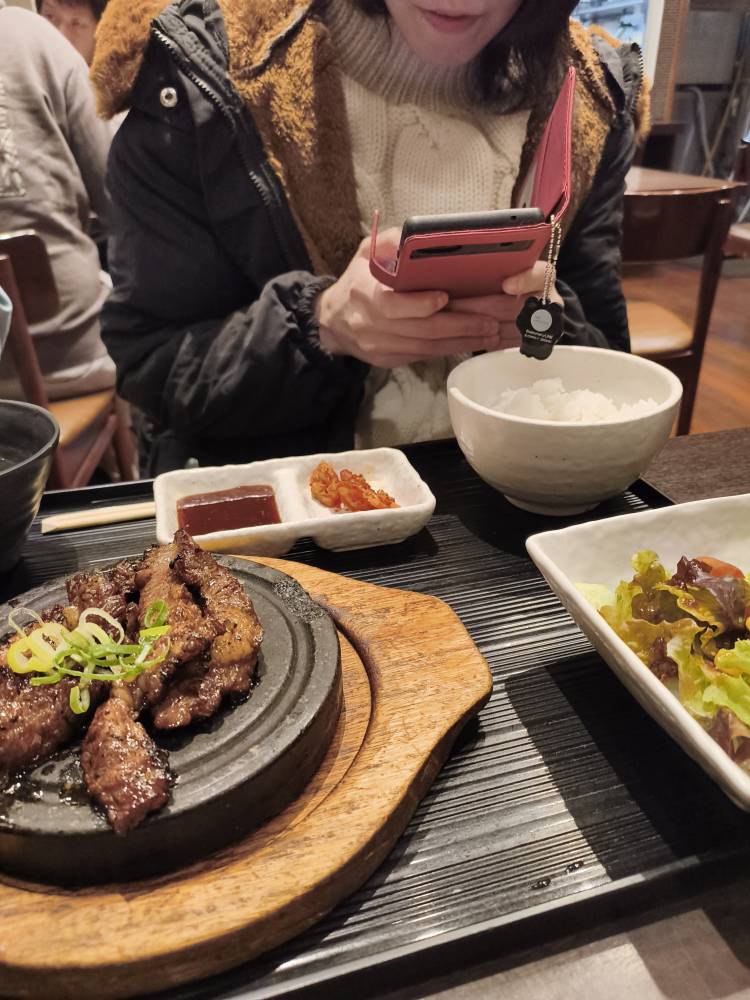 ●かのえ　２９才　３P・女性OK！幼児プレーOK！（クラブU２４H）