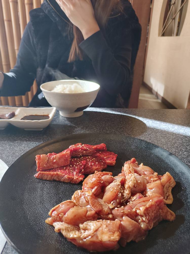 "岡山レンタル彼女妊娠中・育休中もお仕事できる2026年も素敵なデートお待ちしています妊婦ママの三仲さん#妊婦 #岡山市 #牛長本店" を YouTube で見る