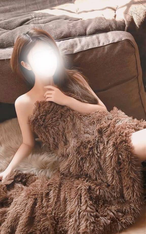 ムチムチボディの人妻妊婦と…??