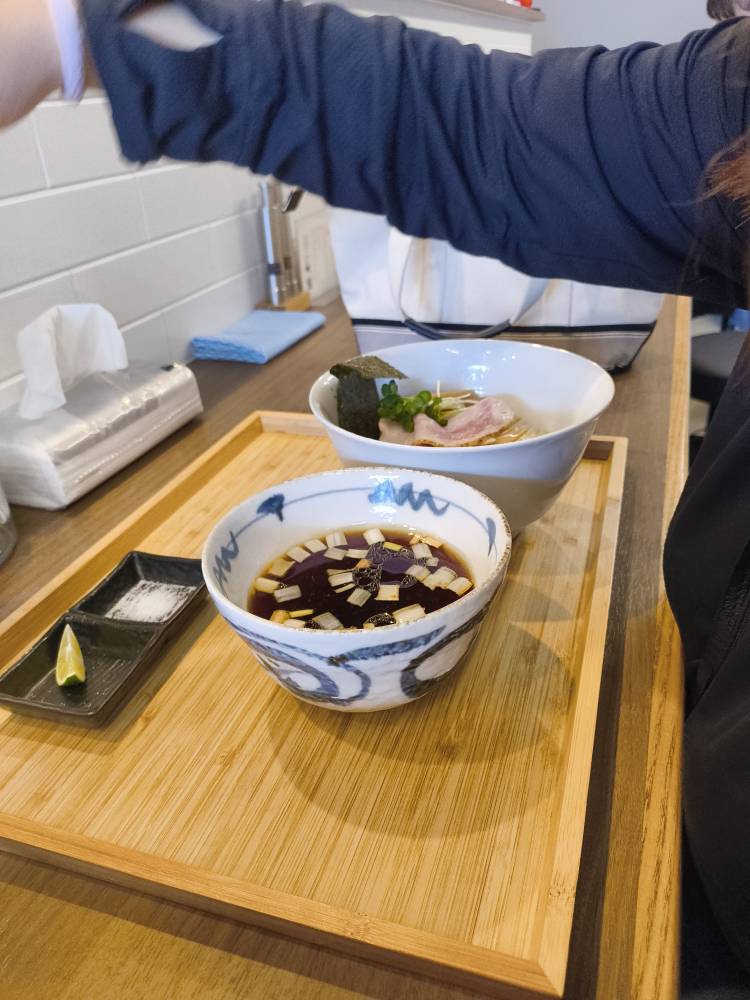 "ramen 8beat妊娠中・育休中もお仕事できる2026年も素敵なデートお待ちしています母乳ママのしえさん#母乳 #岡山市 #ラーメン" を YouTube で見る