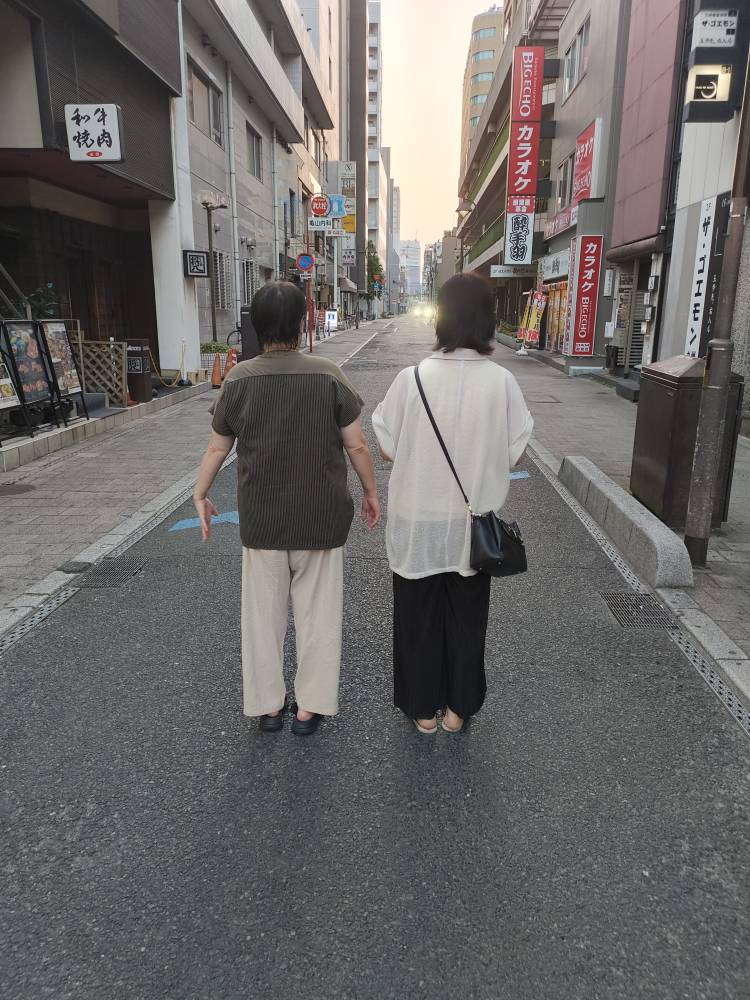 "岡山駅前　複数プレイもOK高齢者障害者の方もお気軽呼んでください2026年も素敵なデートお待ちしています川上さん＆田島さん岡山人妻案内所＆岡山お見合い桜#岡山市" を YouTube で見る