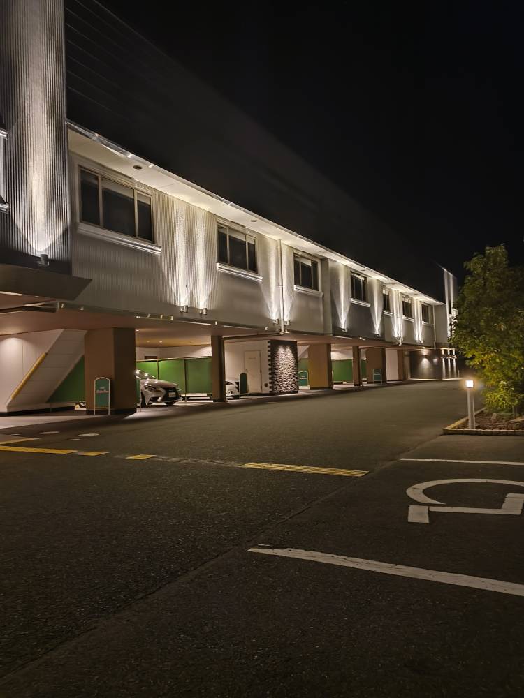 "HOTEL　ラビアンローズ高齢者障害者の方もお気軽呼んでください2026年も素敵なデートお待ちしています川上さん＆しのはらさん岡山人妻案内所＆岡山お見合い桜#岡山市" を YouTube で見る