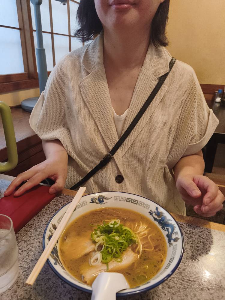 "らーめん　にぼし家高齢者障害者の方もお気軽呼んでください2026年も素敵なデートお待ちしています川上さん岡山人妻案内所＆岡山お見合い桜#倉敷市玉島" を YouTube で見る