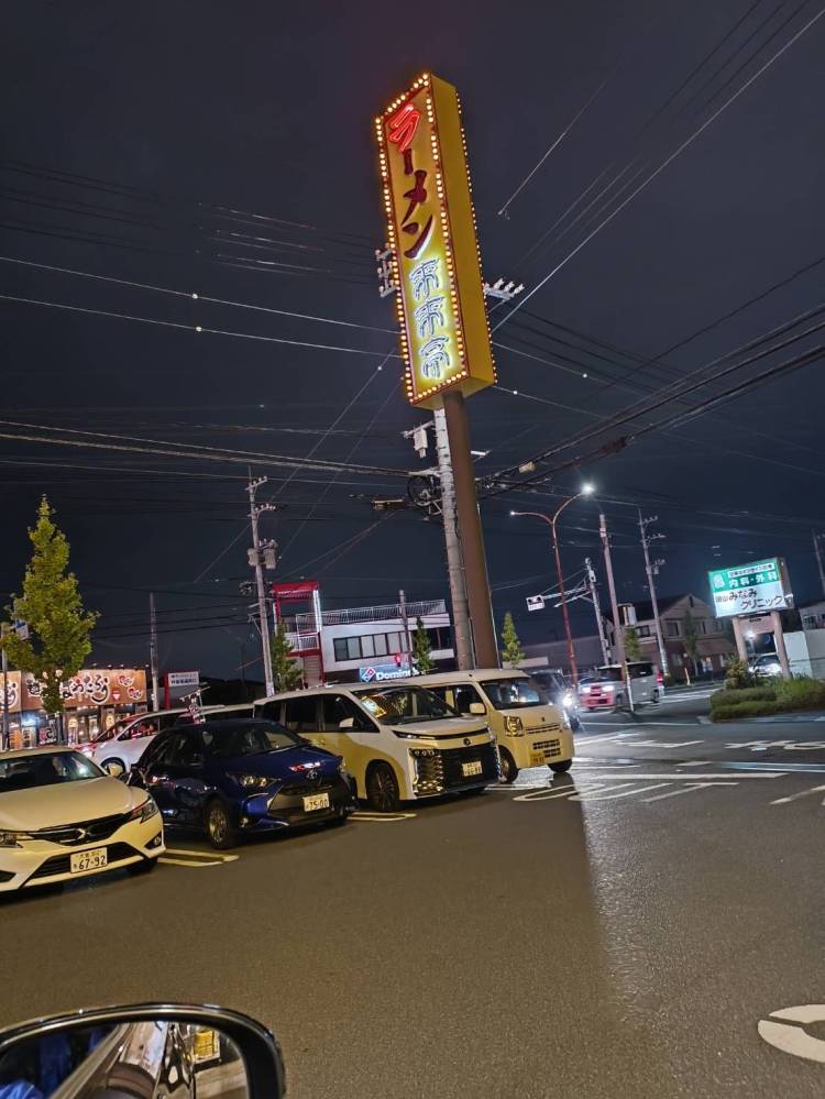 飲みコース・複数プレイのご予約お待ちしています！
