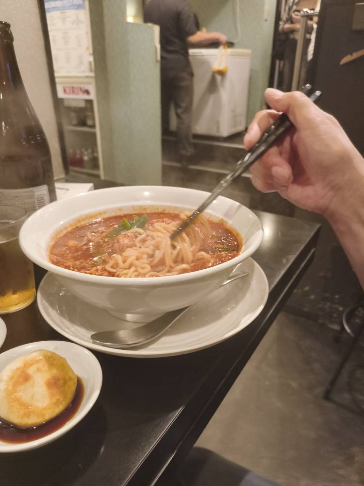 "岡山辛麺　つるっと亀高齢者障害者の方もお気軽呼んでください2026年も素敵なデートお待ちしています岡山人妻案内所＆岡山お見合い桜#岡山駅前" を YouTube で見る