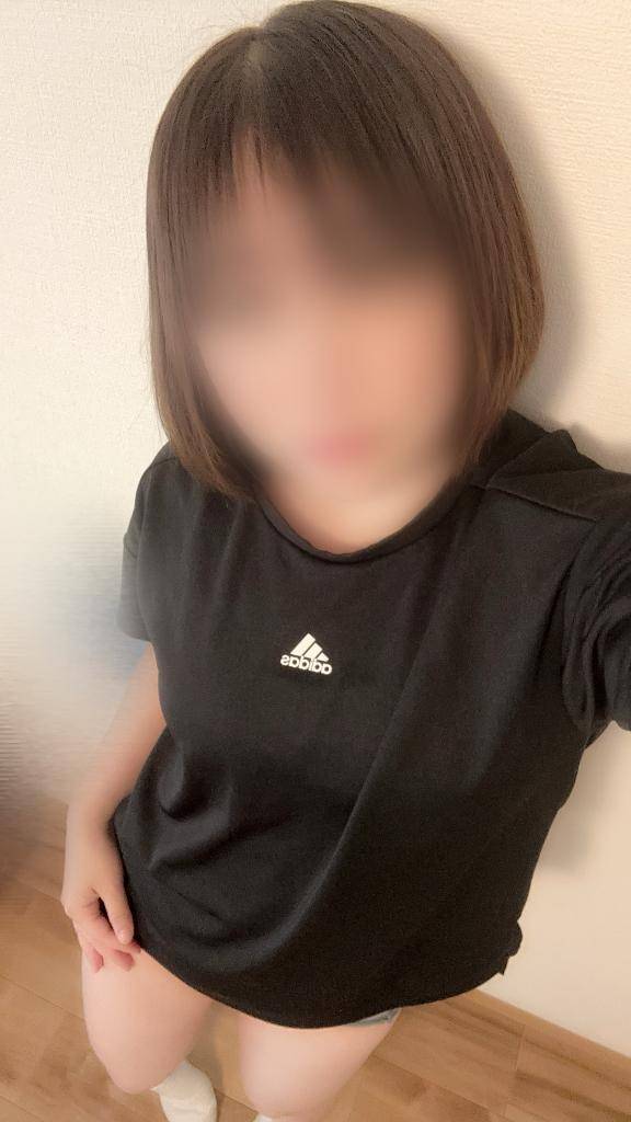 山口県 デリヘル 【優良人妻店】セレブスタイル　山口店 りおな