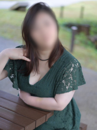 山口県 デリヘル 【優良人妻店】セレブスタイル　山口店 れな
