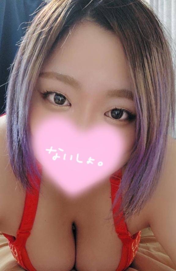甘い囁き?耳元で囁かれるとガマン出来ないの…?