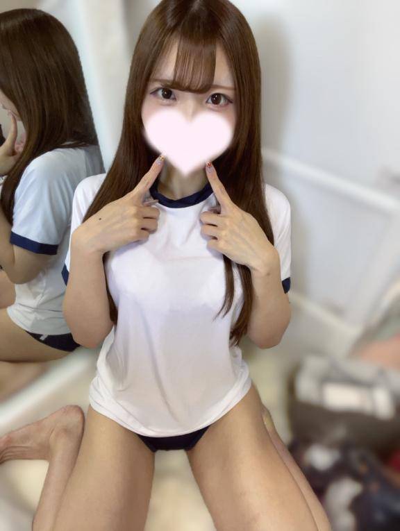 ブルマを着たロリ巨乳とエロすぎる秘密の時間???