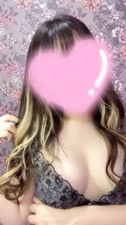 もも💕色白ロリ美乳💕