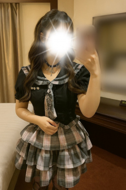 もも💕色白ロリ美乳💕