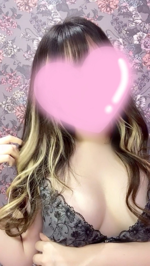 もも💕色白ロリ美乳💕（クロス）