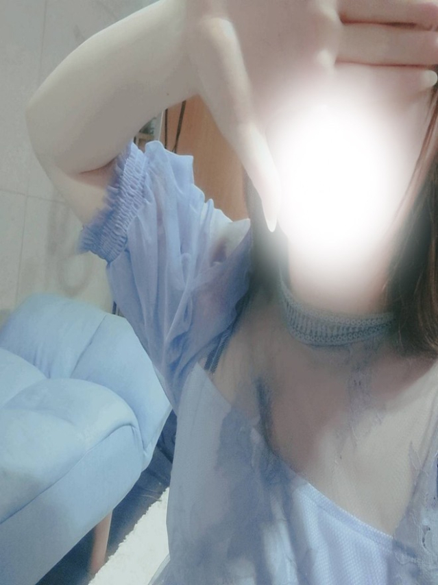 新人なつ（クロス）