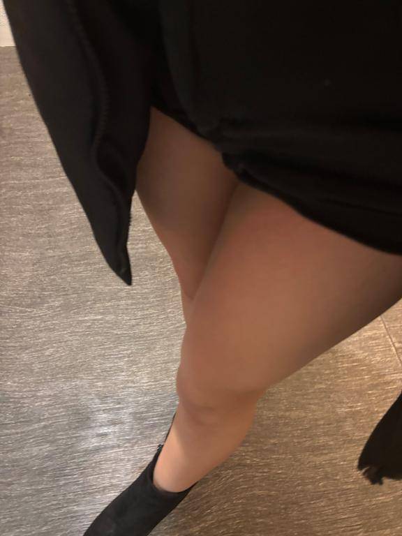 ご予約のお兄さん?