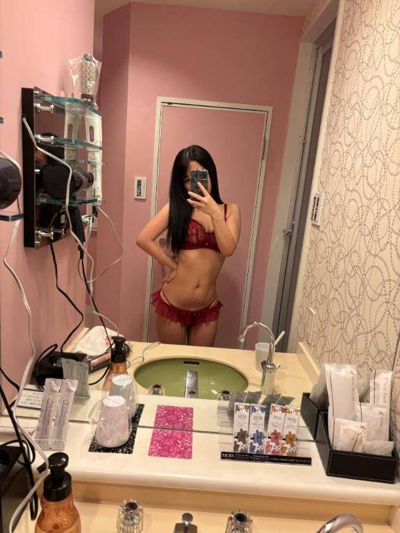 今夜はれいなに独り占めされてみる？??