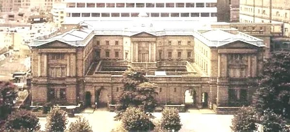 @日本銀行完成__ !