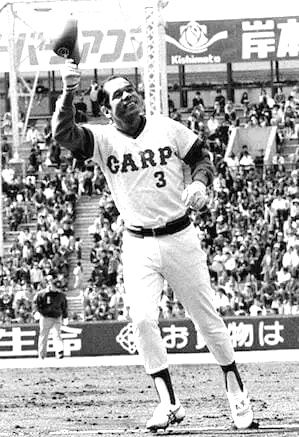 @鉄人衣笠祥雄__2.000試合連続出場記録 !