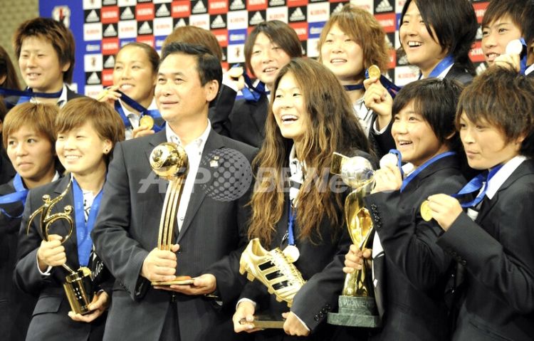 @サッカー女子日本代表__国民栄誉賞 !