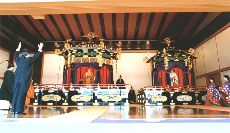 @即位礼正殿の儀がとりおこなわれる__ !