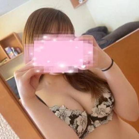 気持ちいーの？