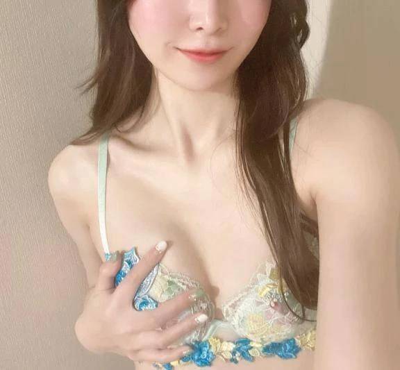 後ろから...