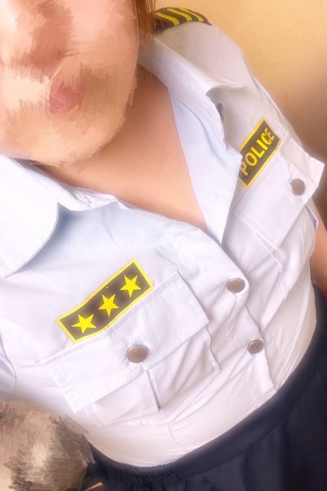 👮🏻