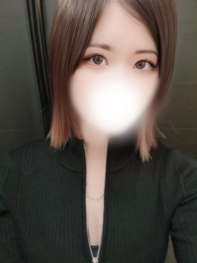 まみ/Fカップ巨乳★色白美肌（ドM倶楽部　岡山店）