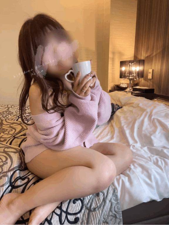 ナデナデ……???