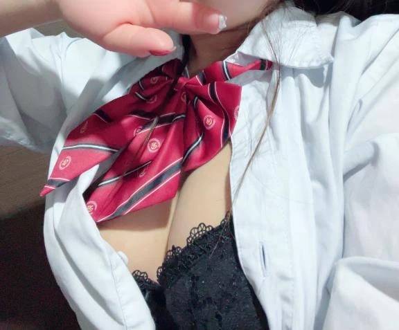 残りひと枠お願い🤍🤍🤍