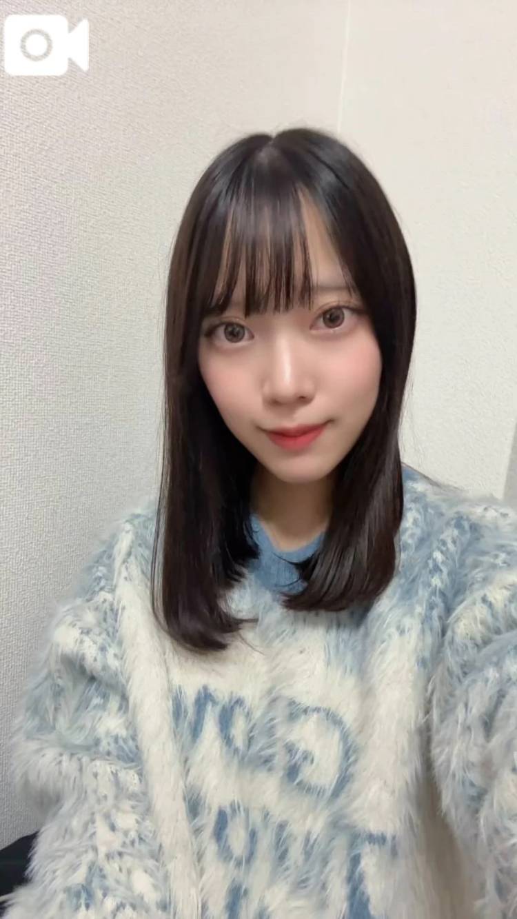 【自撮り動画】今日からお店いる👀✨