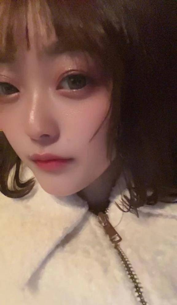 前髪切りすぎた