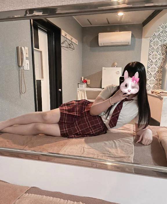 ナース服で隠せる場所に、お兄さんの印をつけて。💭