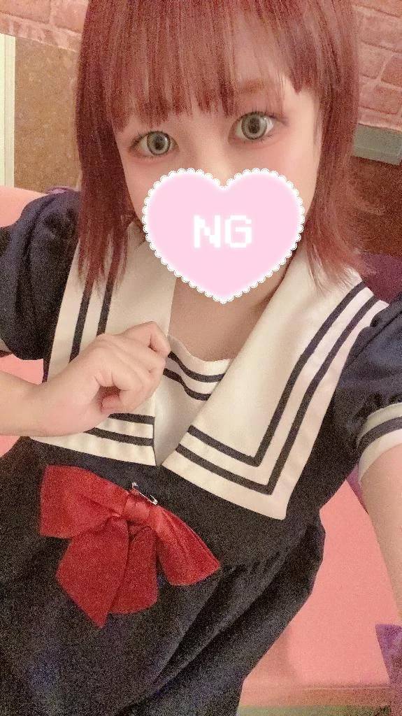 髪色変わってます👻🤍