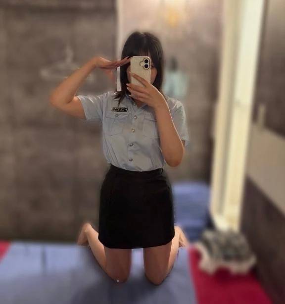 家だと大きめのメンズTシャツ1枚でウロウロしちゃう👕