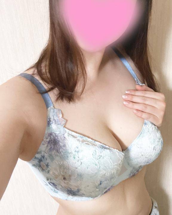 ほんとはノーパンノーブラ派