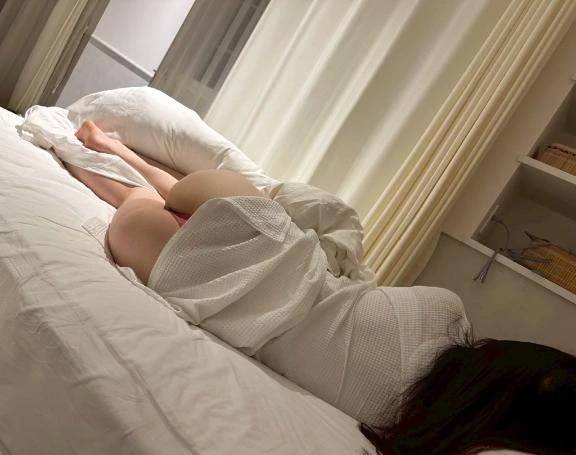寝落ち隠し撮り