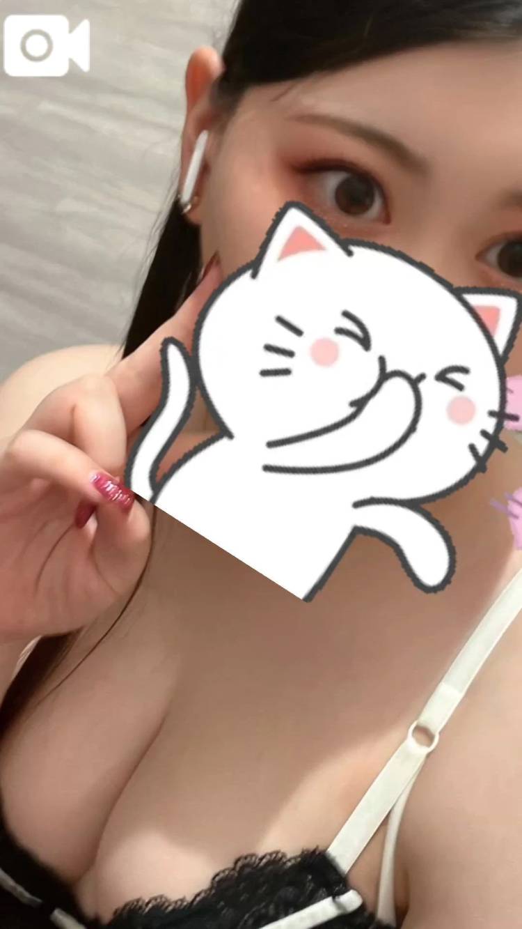 今日は晴れて暑いですね☀️