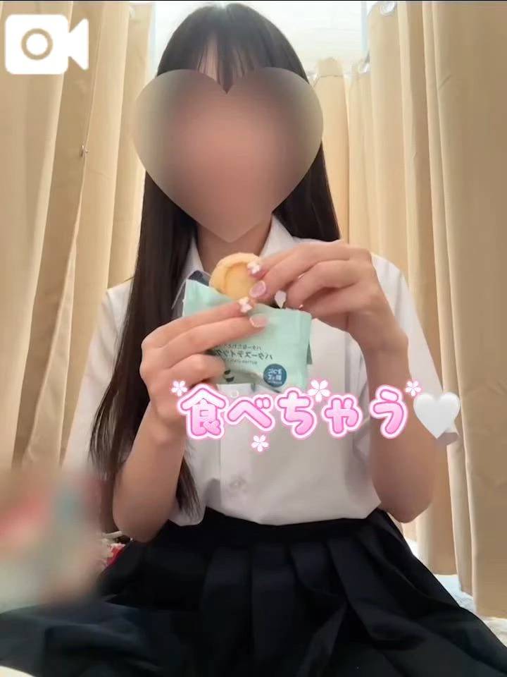 モグモグ( "´༥`"  )✨️